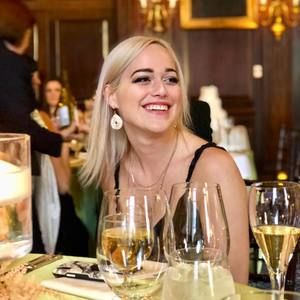 Meet your Posher, Alex